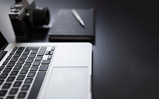 开云官方下载-少打一人！三镇球员阿德里亚诺铲球领到第二张黄牌，被红牌罚下