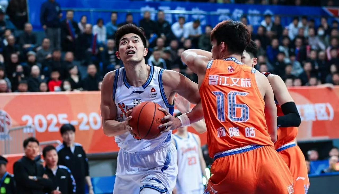 kaiyun-CBA豪门摆烂！两名主力赛季报销，外援也不换了